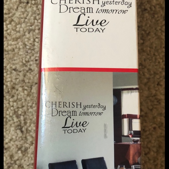 Vinyl wall art - Picture 2 of 2